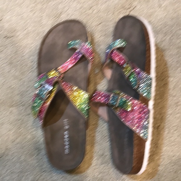 Madden girl Brycee Rainbow Bling Slip On sandals with Buckle Closure-Size 7.5 - Picture 6 of 7